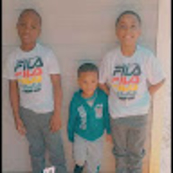 Meet your Posher, Howard - Picture 1 of 1